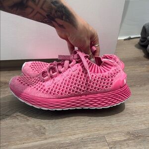 Stylish Pink Women's Sneakers